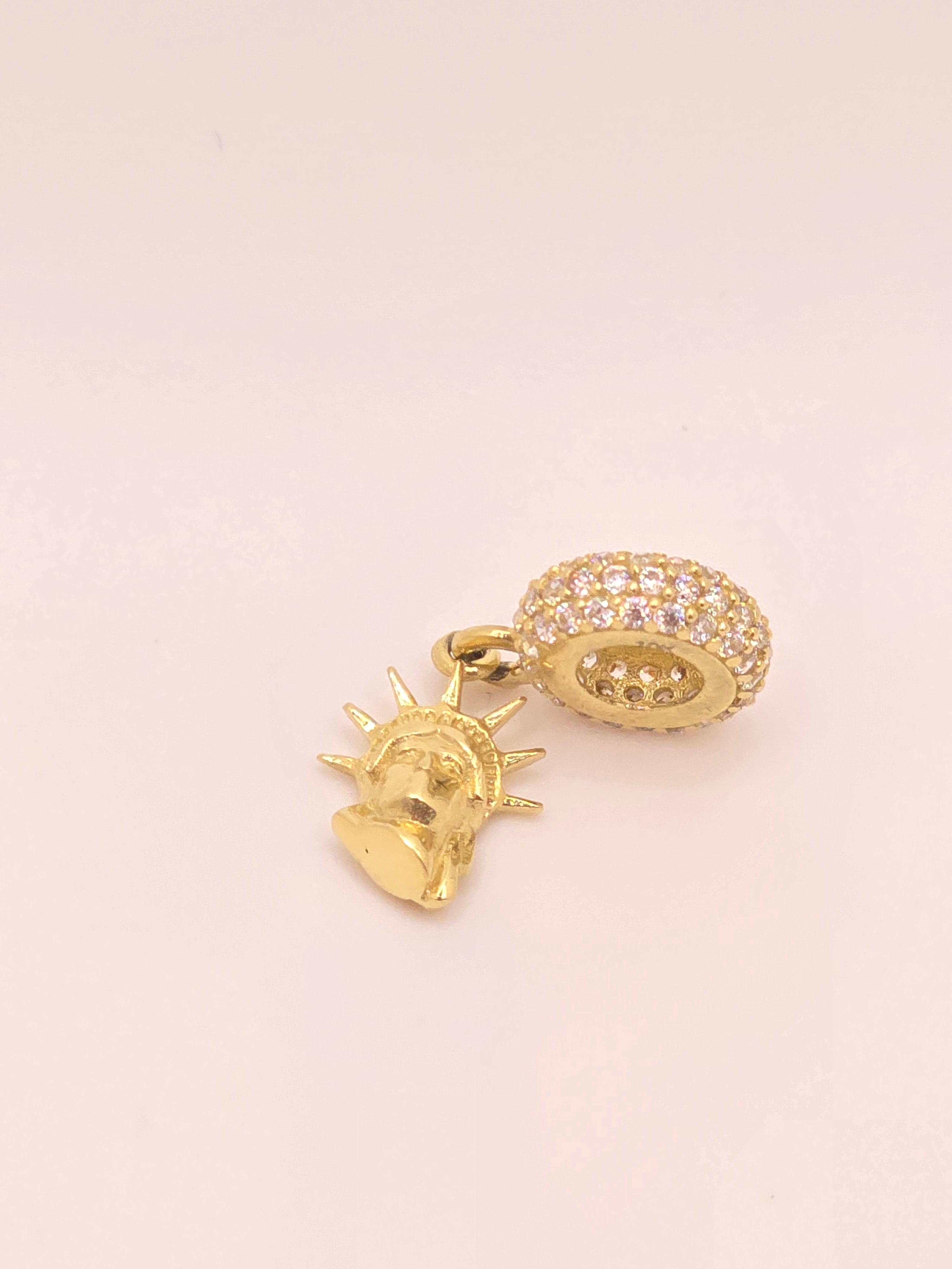 10KT STATUE OF LIBERTY CHARM Weight 1.5GR