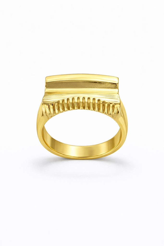 14KT VINTAGE SQUARE STYLE WOMEN'S RING Size 7.5 Weight 2.8GR