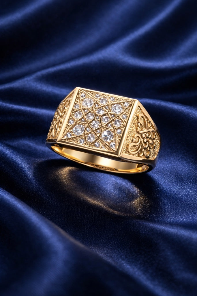 10KT SMALL SQUARE ROSETTA MAN'S RING  Size 12-13 Weigth 7.2GR