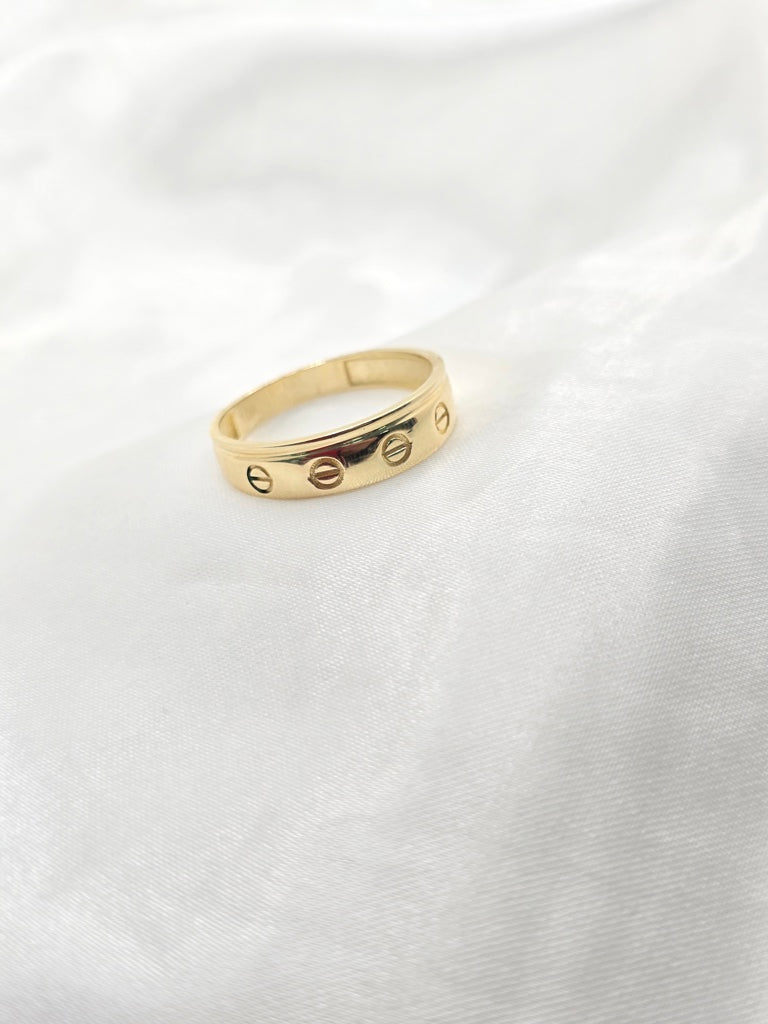 10KT  RING Size 10 Weigth 2.1GR