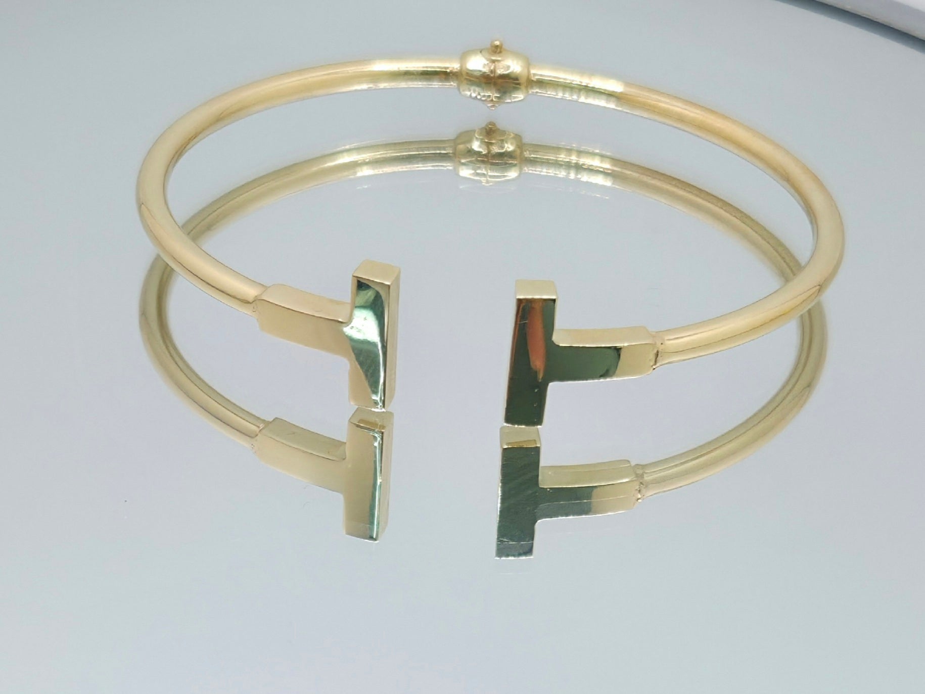 10KT YELLOW GOLD TT DESIGN BANGLE Size 18 Weight 6.9GR