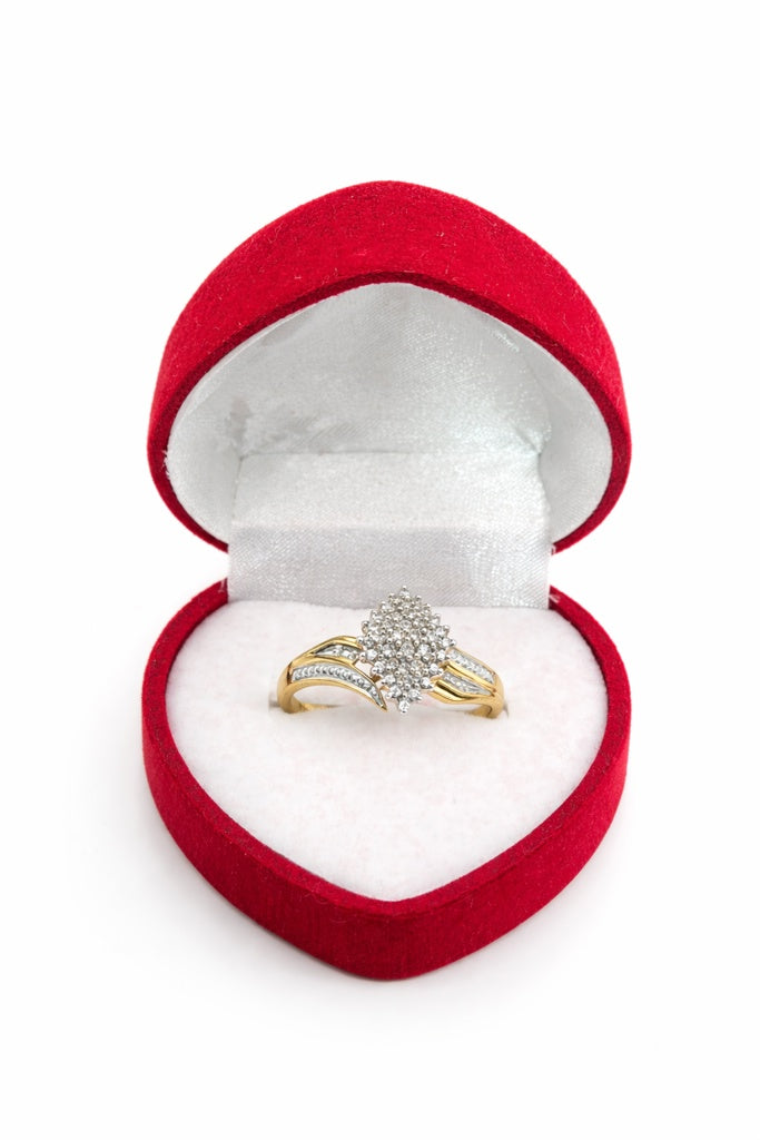 10KT MODERN ALMOND DIAMOND RING Size 7/0.13CT