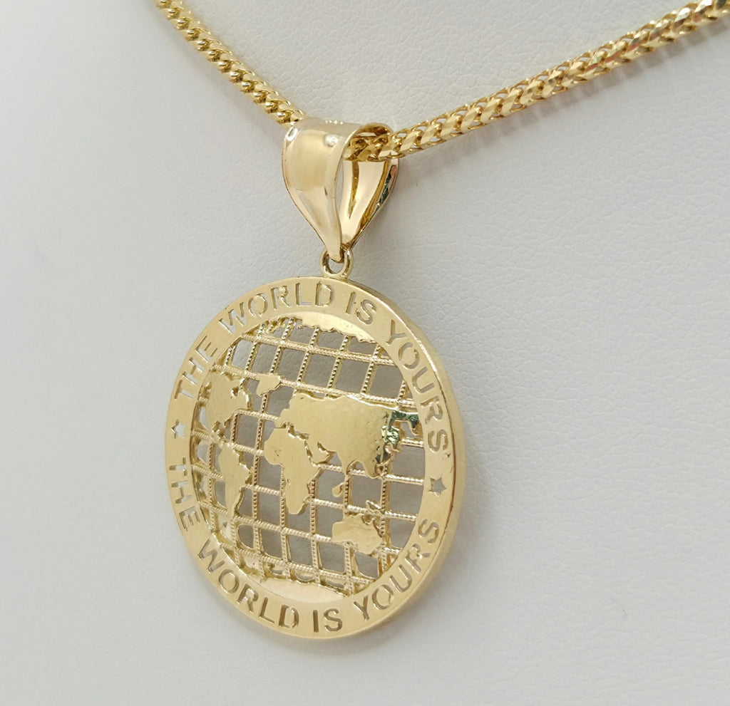 10KT SMALL THE WORLD IS YOURS GLOBE PENDANT Weight 3GR