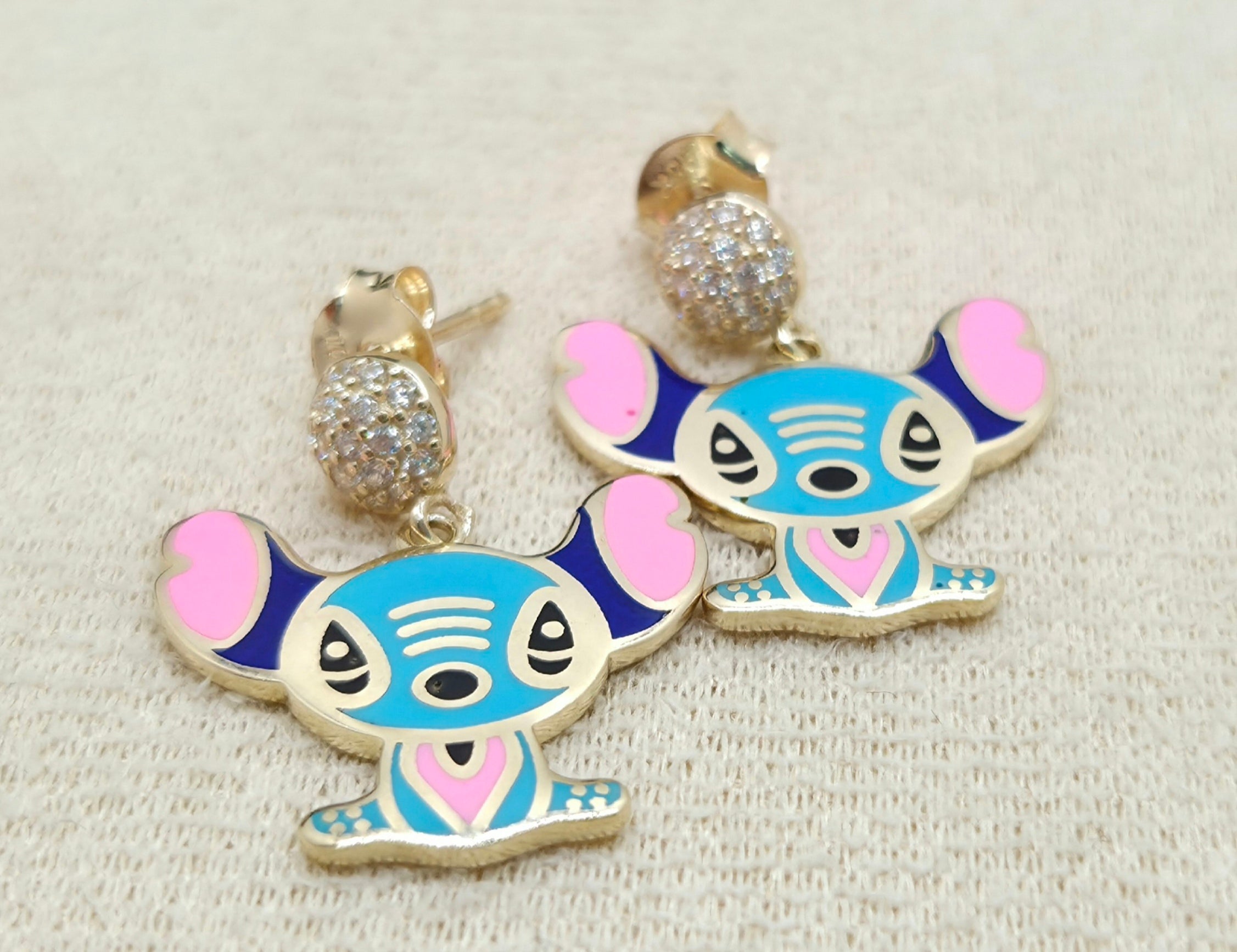 10KT SKY BLUE FLAT STYLE EARRINGS Weight 4.2GR