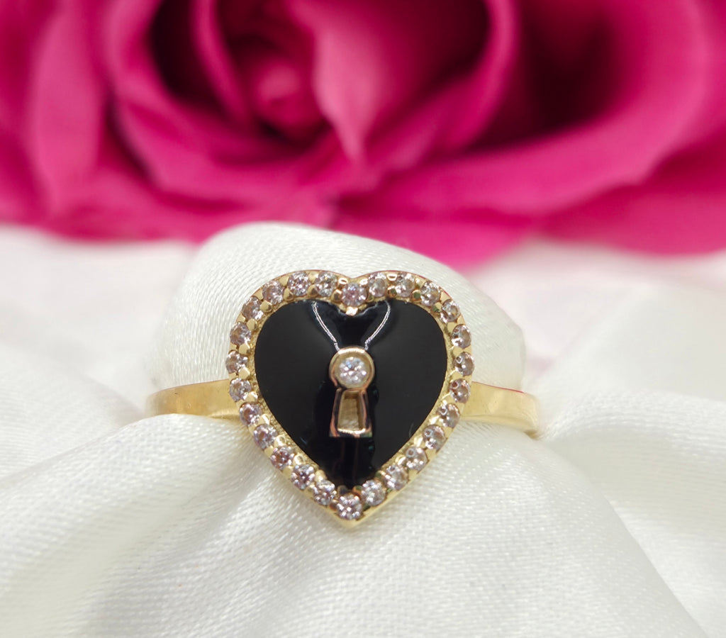 10KT BLACK HEART RING CZ Size 7 Weight 1.3GR