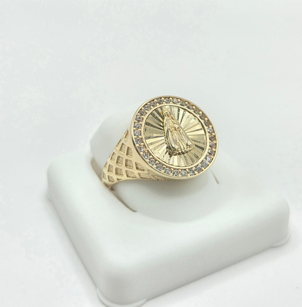 10KT CZ FRAME ROUND CARIDAD RING Size 8-8.5 Weigth 2.8GR
