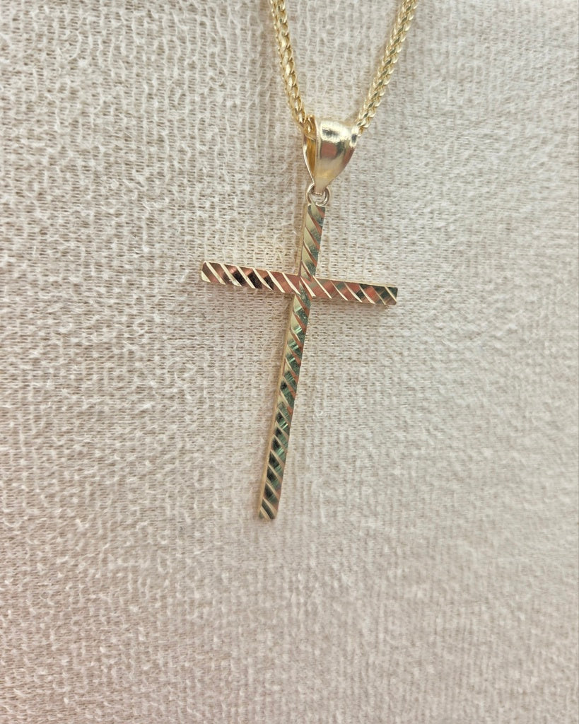 10KT DIAGONAL CUT CROSS PENDANT Weight 3.3GR