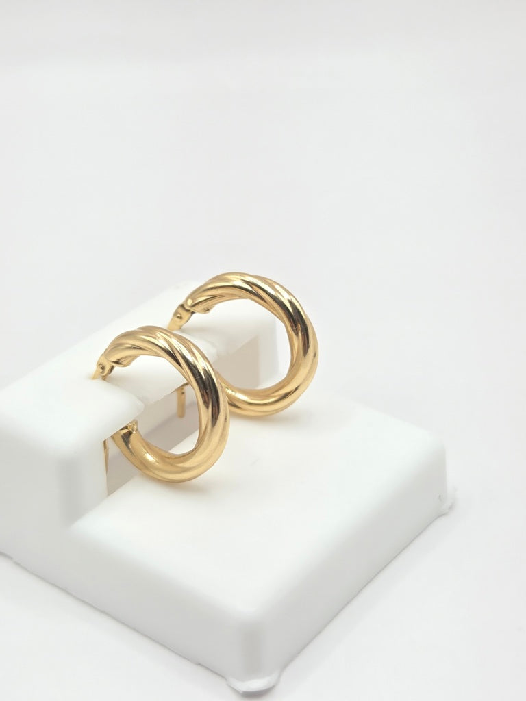 10KT CLASSIC CROOKED HOOPS EARRINGS Size 1  3MM Weigth 1.1GR