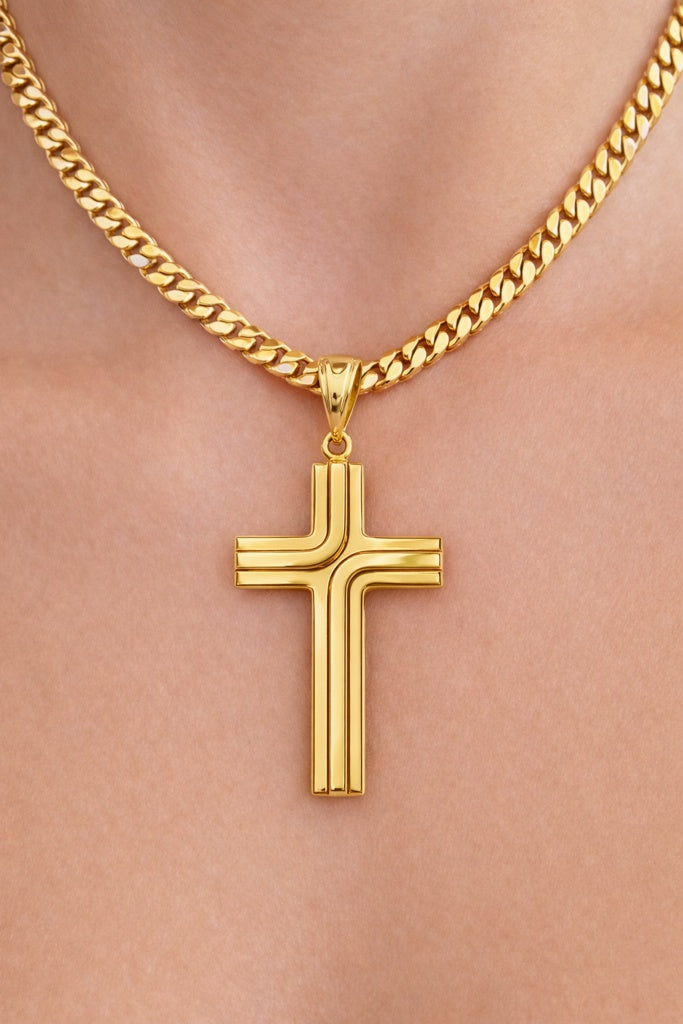 14KT MEDIUM CROSS PENDANT Weight 1.3GR
