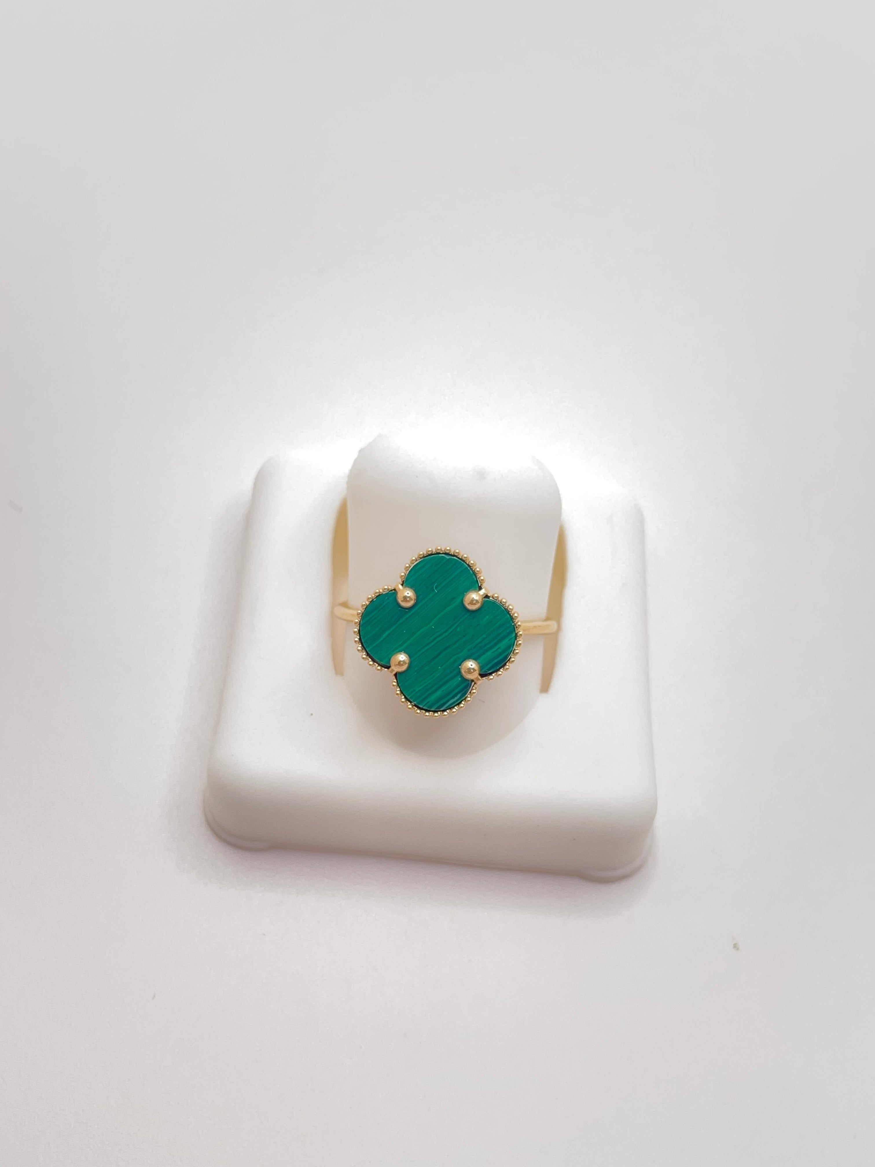 14KT FLOWER RING Size 6.5 Weigth 1.39GR