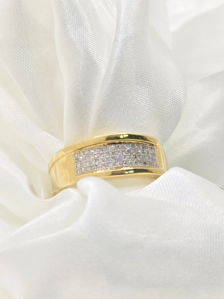 10KT DIAMOND MANS WEDDING BAND SIZE 10