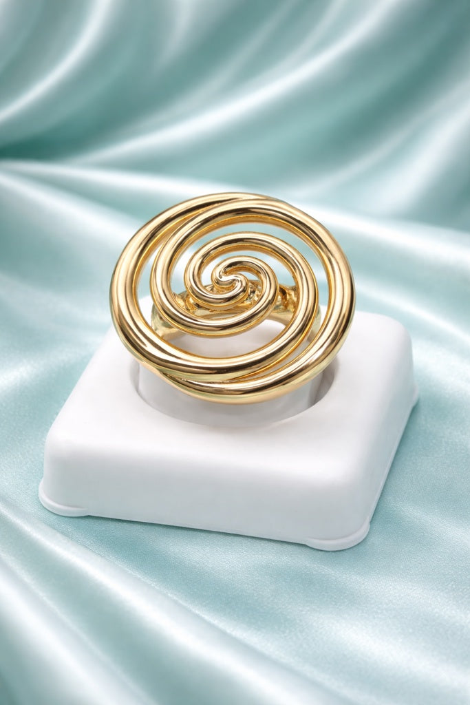10KT MODERN SPIRAL RING Size 8.5 Weight 5GR