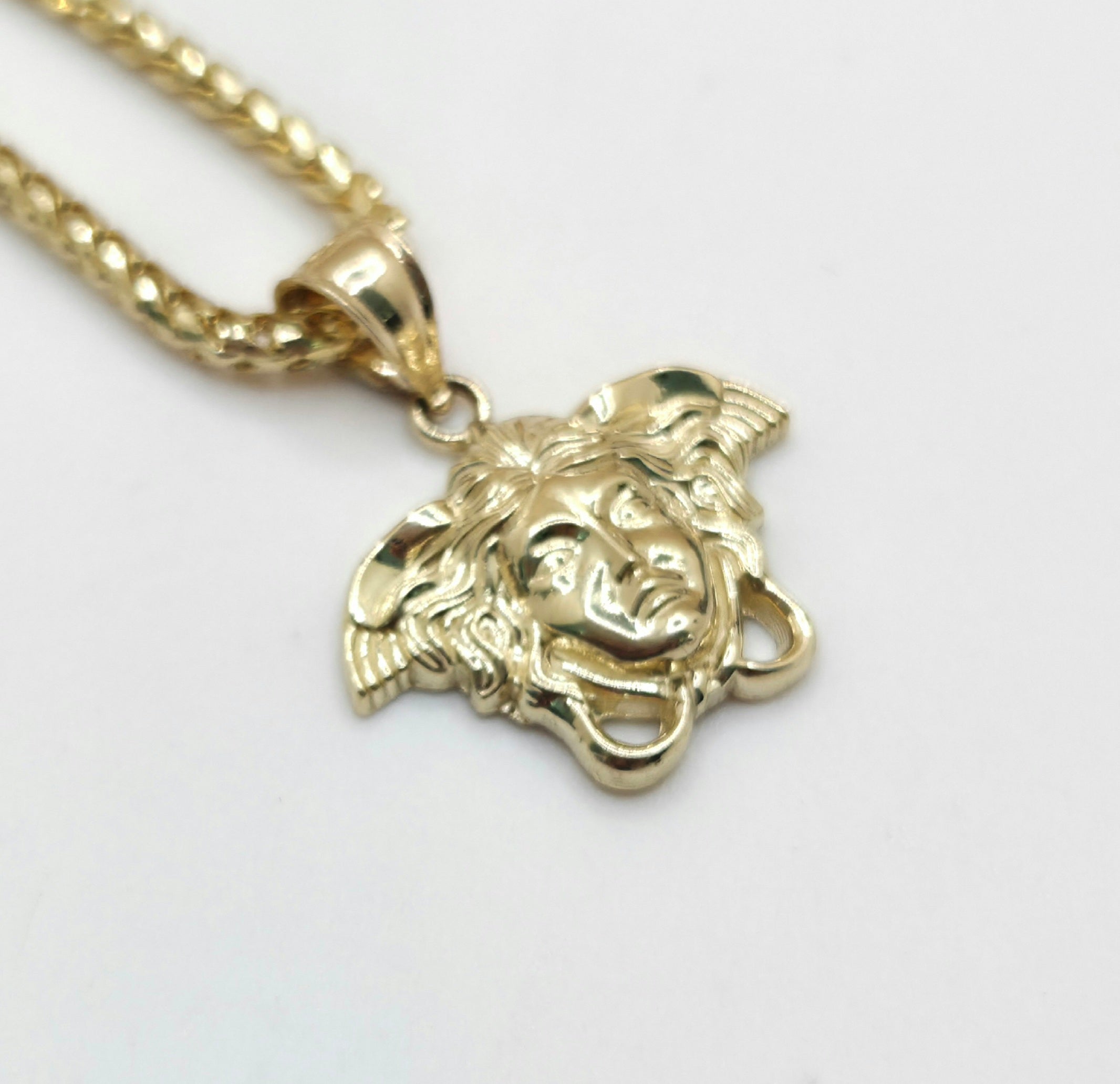 10KT MEDIUM MEDUSA FACE PENDANT Weight 1.7GR