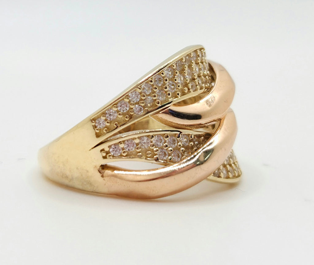 14KT MODERN CZ TWO TONE INTERTWINED RING Size 8 Weight 5.9GR