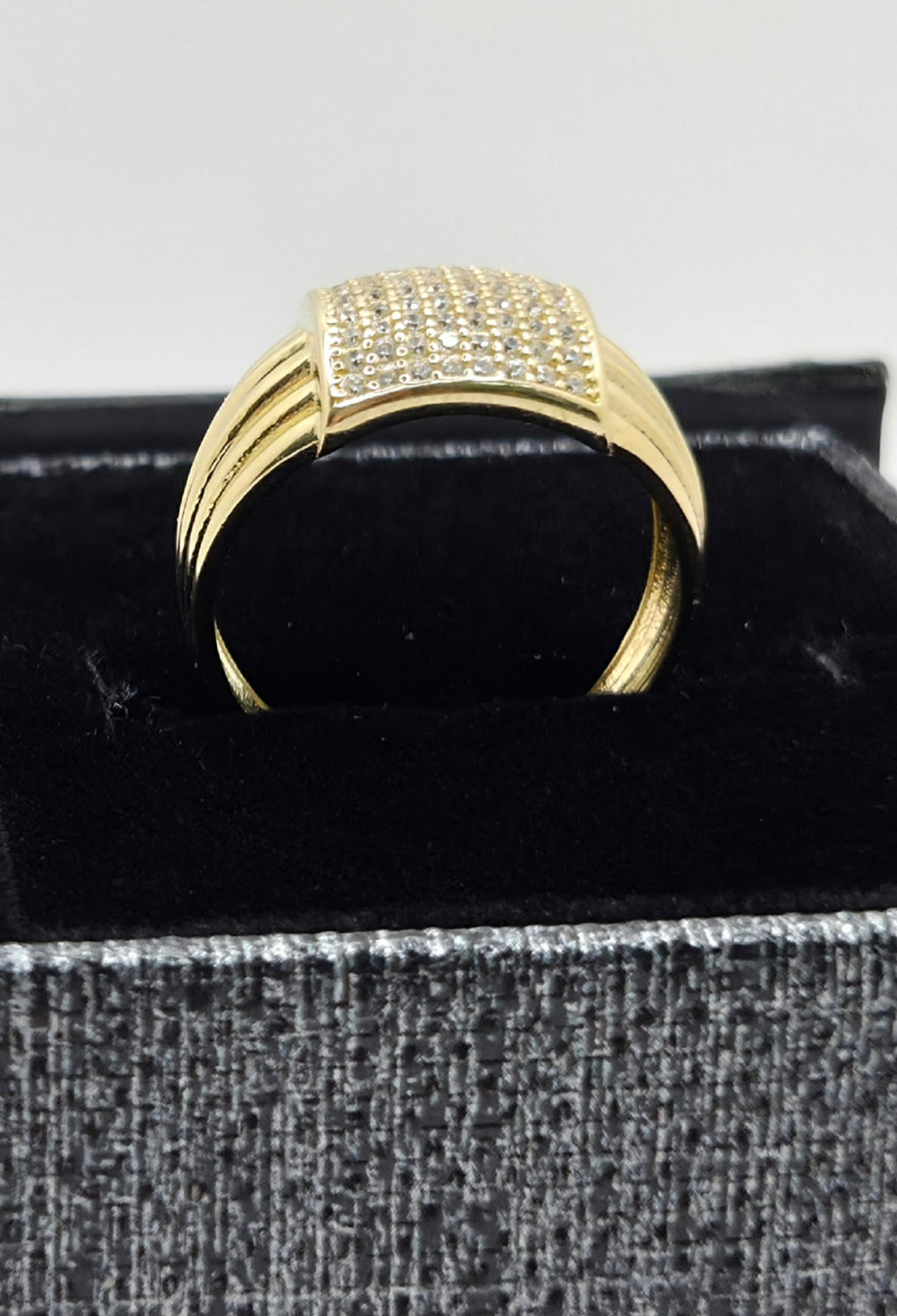 14KT CZ SQUARE VINTAGE STYLE RING Size 8 Weight 4GR