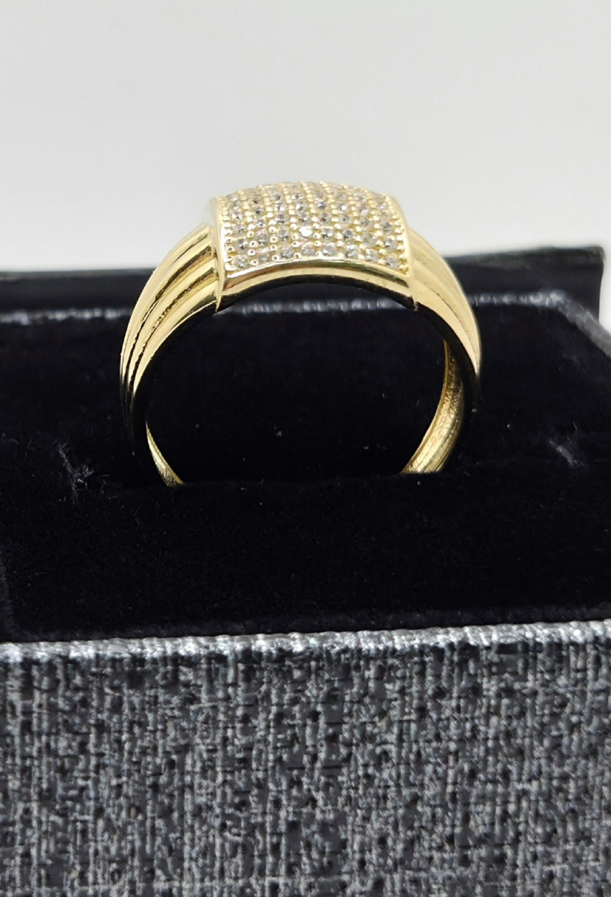 14KT CZ SQUARE VINTAGE STYLE RING Size 8 Weight 4GR