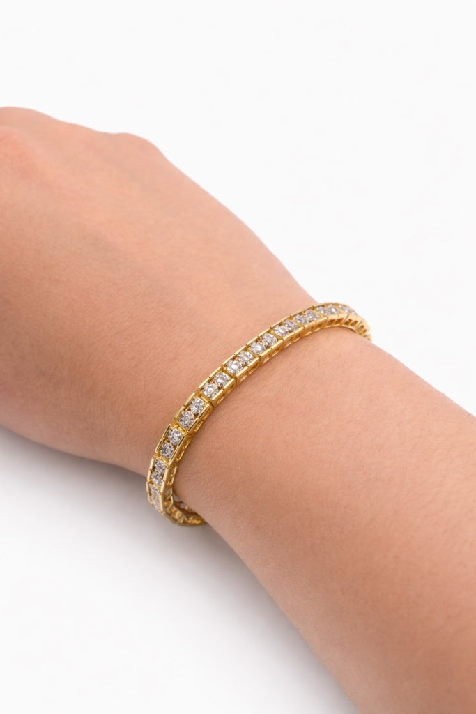 14KT VINTAGE DESIGN YELLOW GOLD AND DIAMOND WOMAN'S BRACELET Size 7INCH Weight 19.5GR
