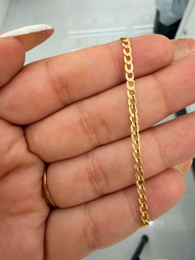 10K Solid Diamond-Cut Chain, 3.5mm, 16 Inches, with Small Virgin of Charity Pendant