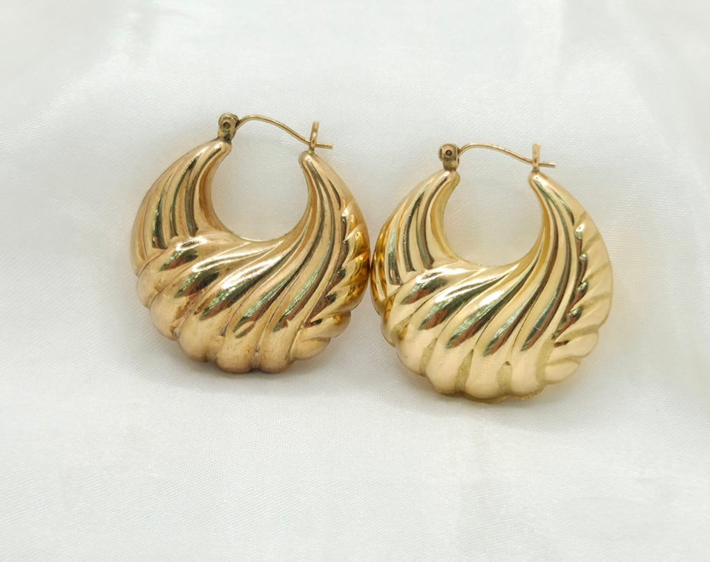 10KT RETRO STYLE HOOPS EARRINGS Weight 5.5GR
