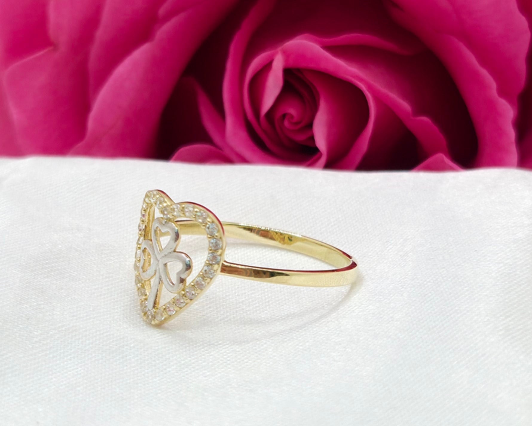 10KT FLOWER RING Size 6 Weigth 1.1GR