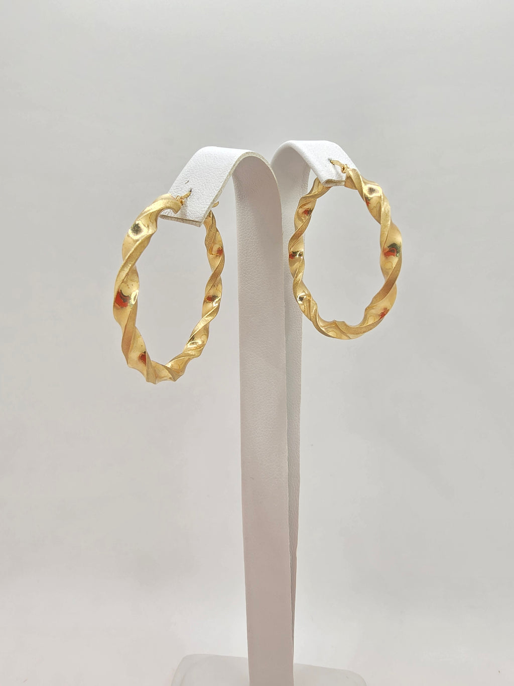 10KT ROPE DESIGN TWISTED HOOPS EARRINGS Size 4.5MM Weight 3.2GR