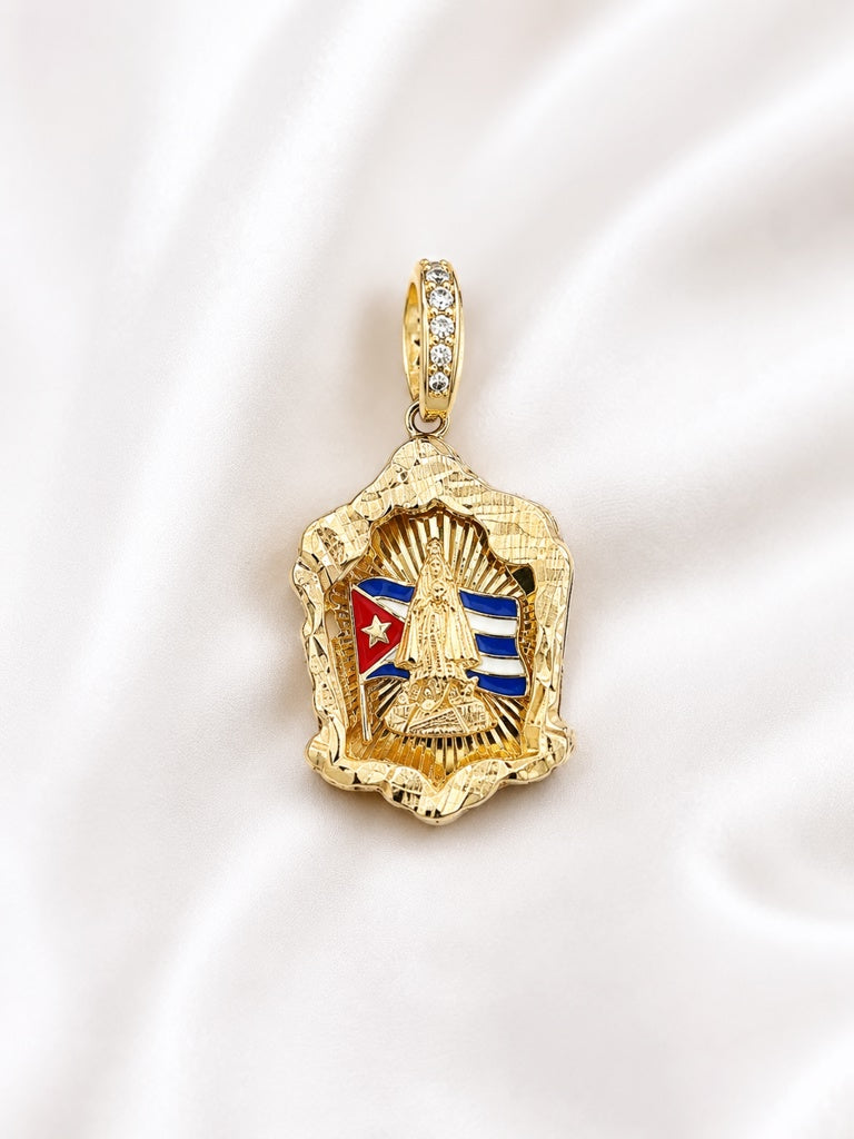 10K CUBAN FLAG BACKGROWN HOUSE STYLE  VIRGEN DE LA CARIDAD PENDANT Size