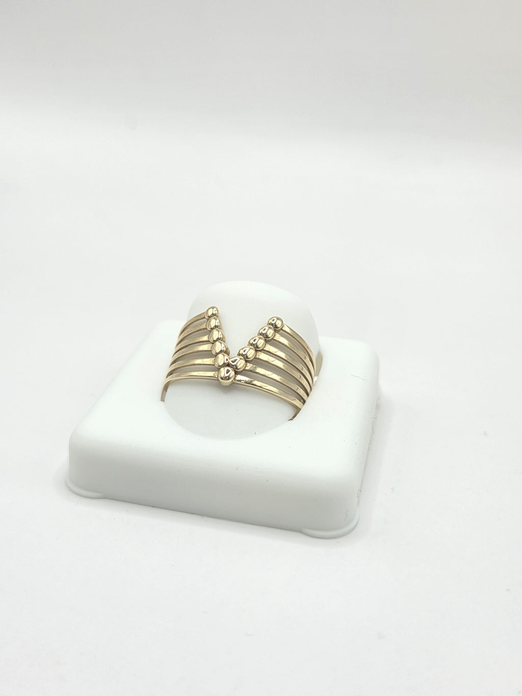 10KT DELICATE V DESIGN WOMAN'S RING Size 8 Weigth 1.8GR