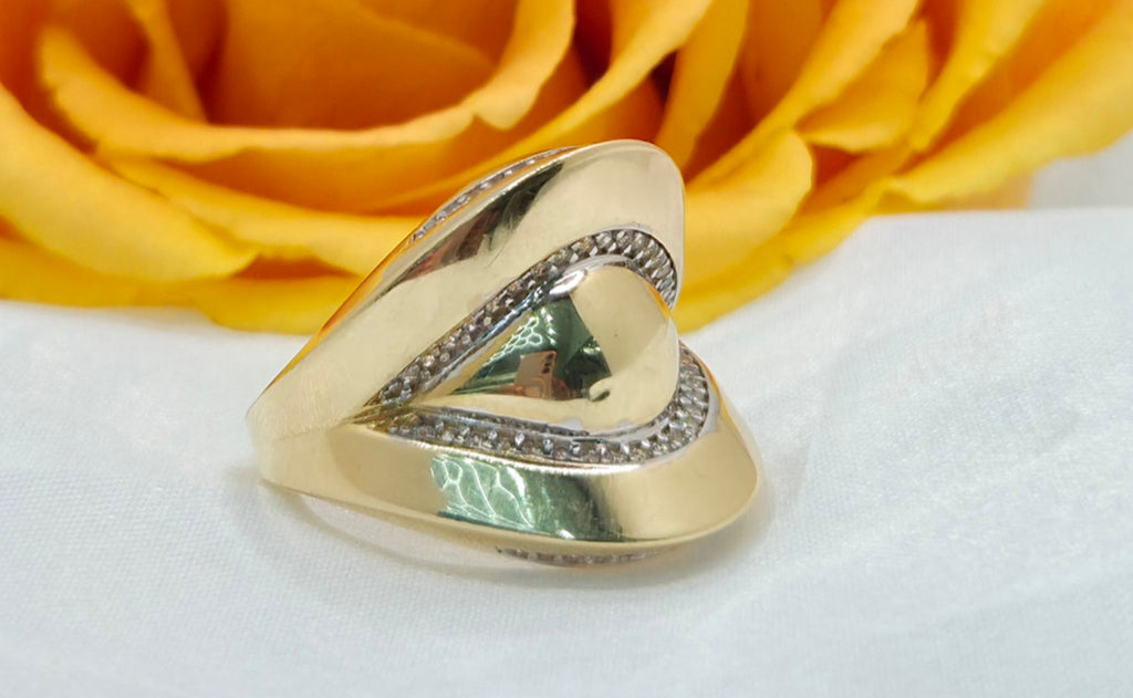 14KT ELEGANT ALMOND DESIGN CZ DETAIL WOMEN'S RING Size 8 Weight 4.7GR