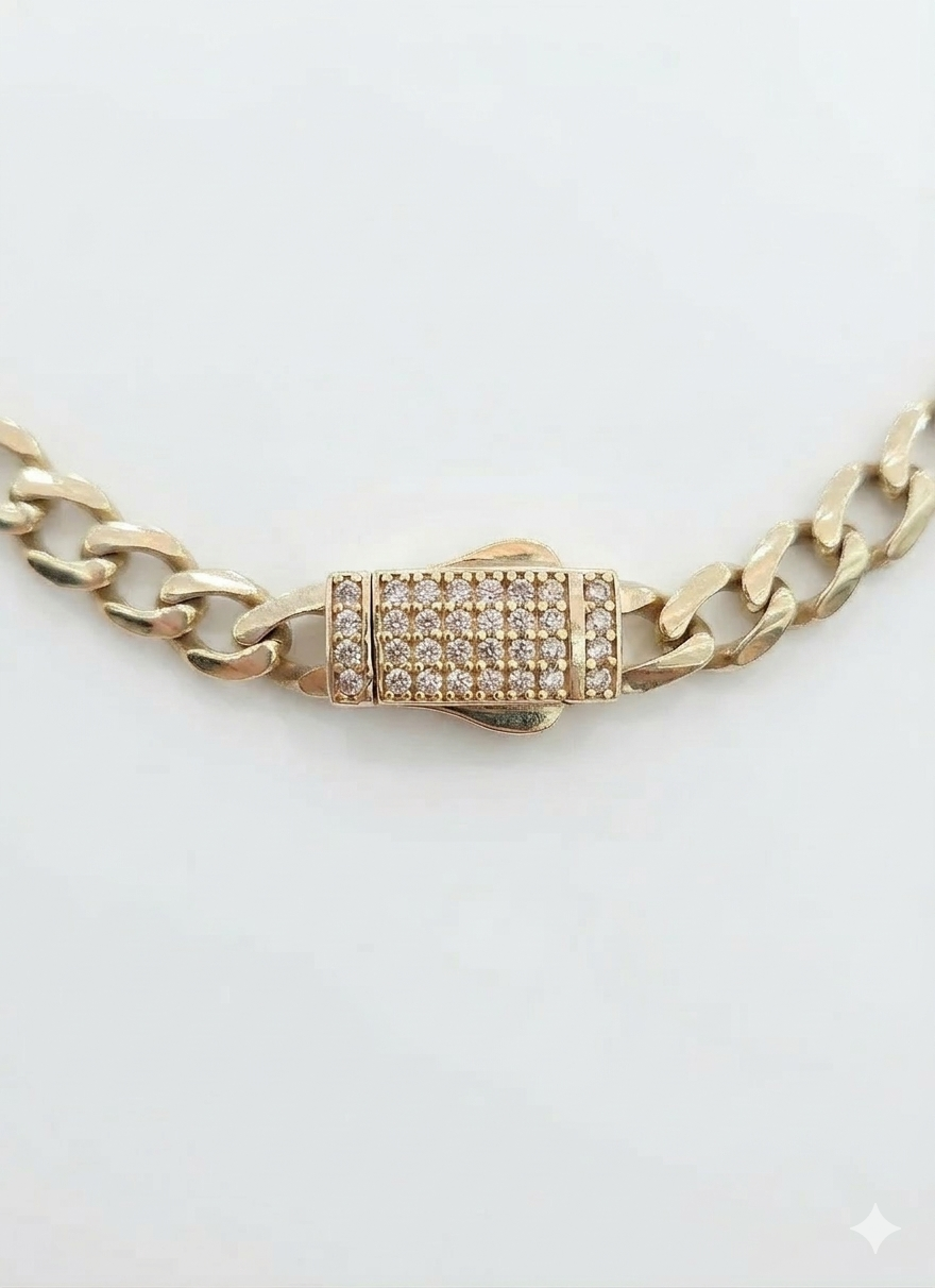 10KT ELEGANT BAGUETTE HAERTS MONACO STYLE NECKLACE Size 18INCH 5MM Weigth 13.8GR