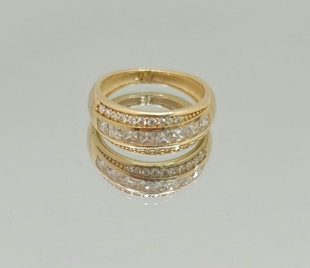 14KT CZ DETAIL WEDDING BAND MEN'S RING Size 7.5 Weight 3.4GR