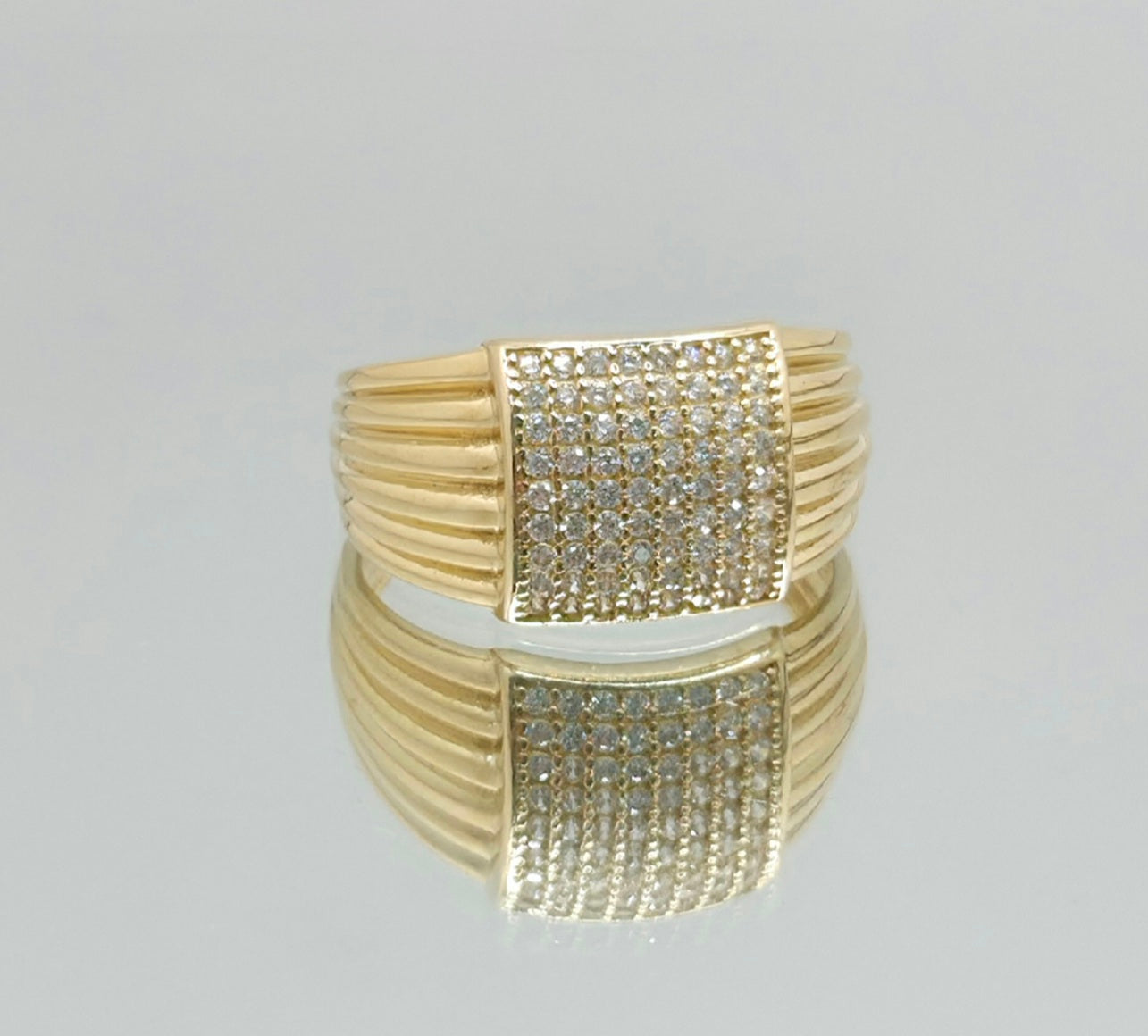 14KT CZ SQUARE VINTAGE STYLE RING Size 8 Weight 4GR