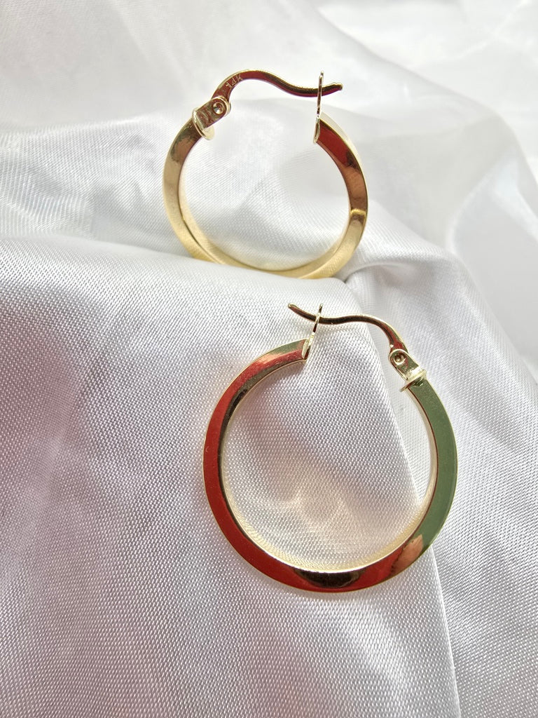 14KT PLAIN STRAIGHT EDGE HOOPS EARRINGS  Size 3 2.5MM Weight 1.9GR