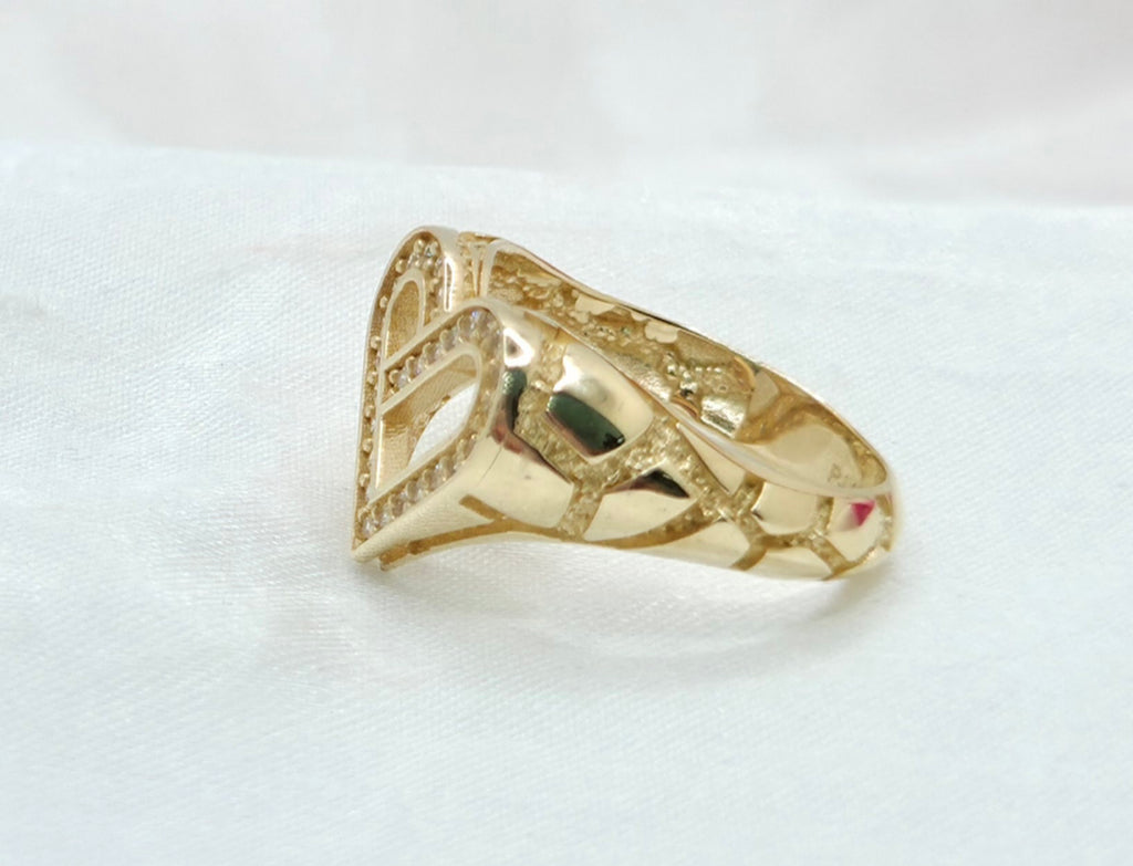 10KT MODERN SILHOUETTE HEART WITH ZIRCONIA RING Size 7 Weight 2.9GR