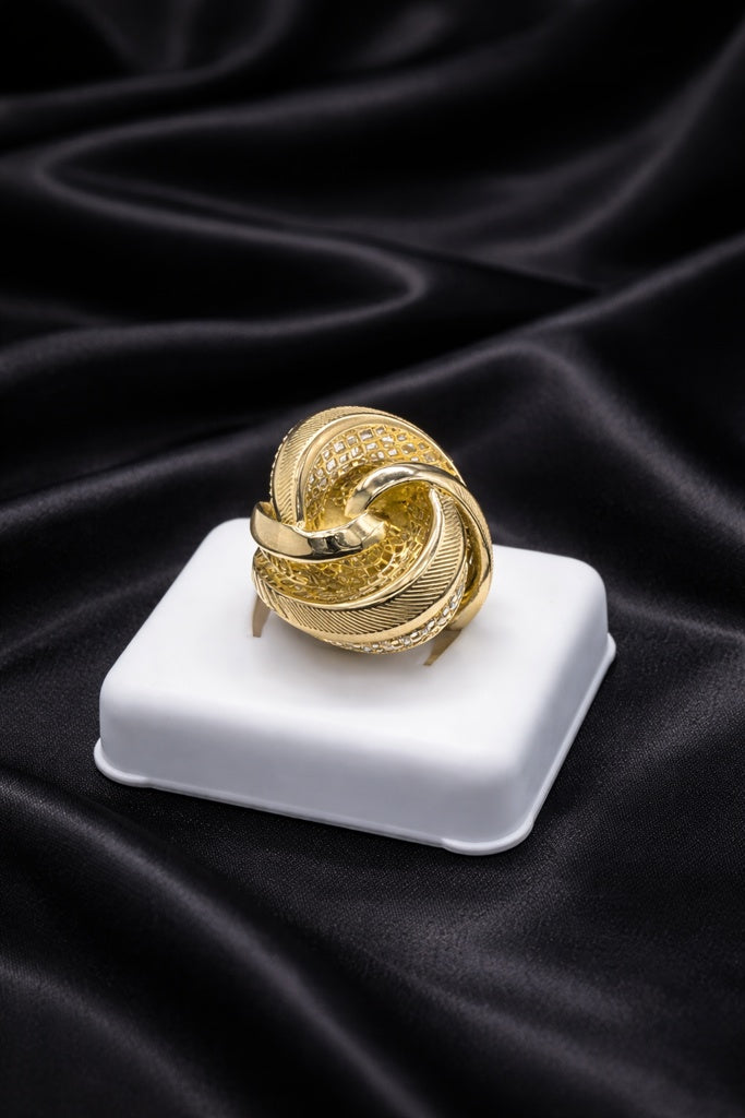 10KT MODERN ABSTRACT FLOWER WOMAN'S RING Size 7-8 Weight 6.5GR