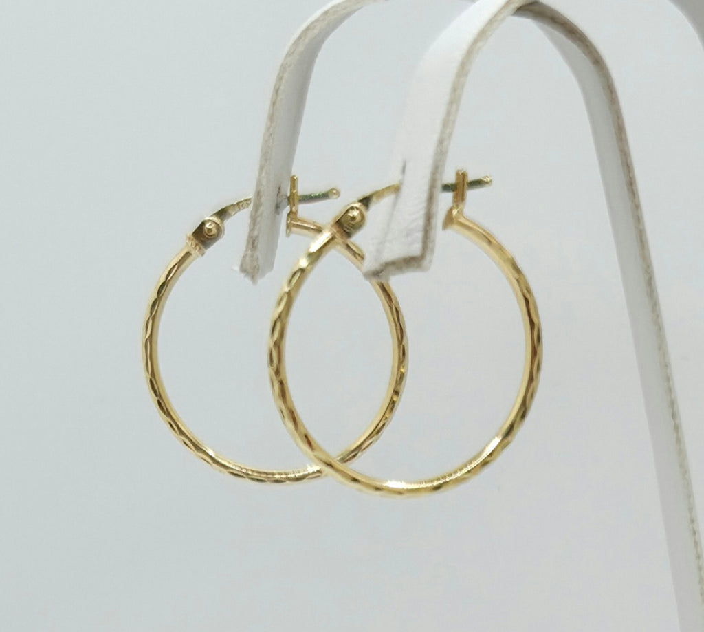 10KT SLIM DIAMOND CUT HOOPS EARRINGS Size 3 1.5MM Weight 1.3GR