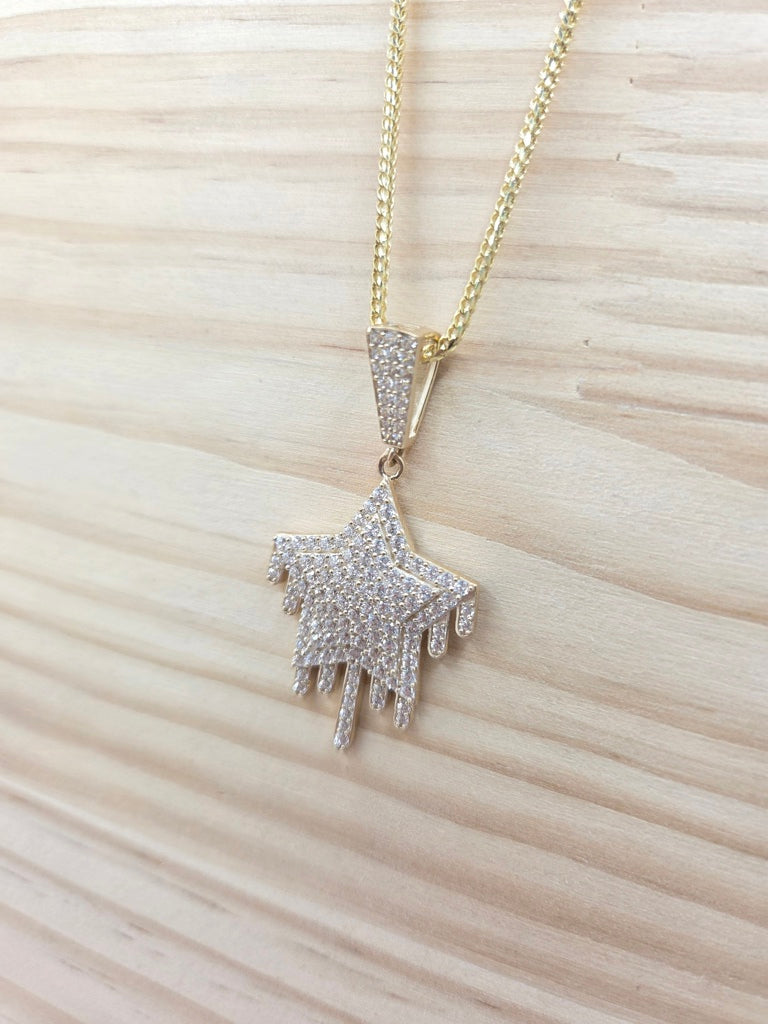 10KT CZ STAR PENDANT Weight 4.7GR