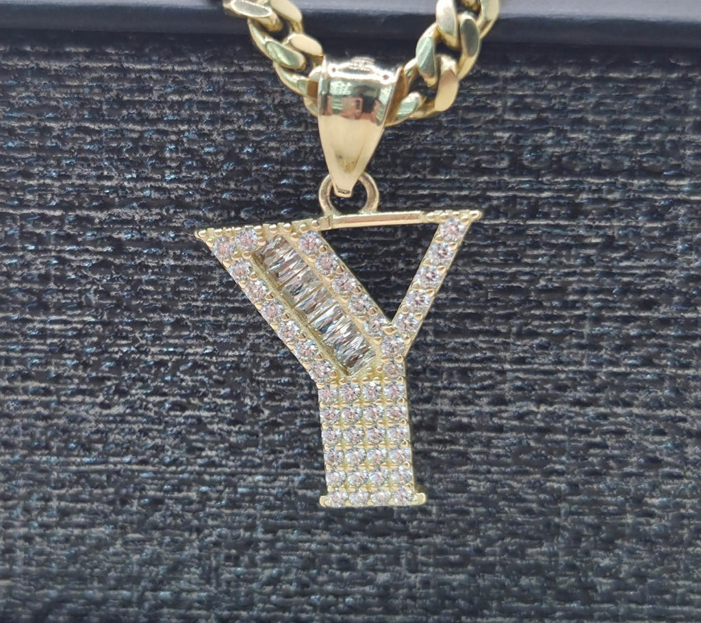 14KT yellow gold cz letter Y pendant Size 17.15 X 18.25 MM Weight 1.9 GRS