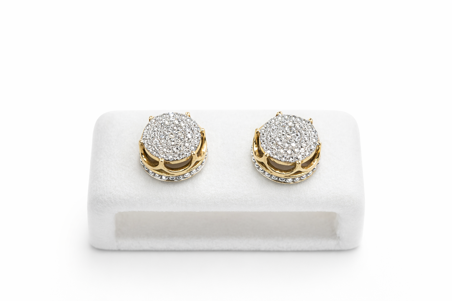 10KT SPECIAL OFEFR DIAMOND ROUND EARRINGS Size SMALL Weigth 1.7GR