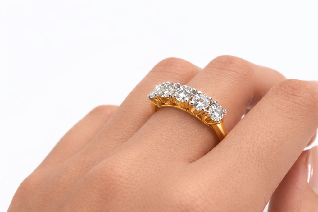 10KT ELEGANT PROMISSE WOMANS DIAMOND RING Size 7 Weight 3GR