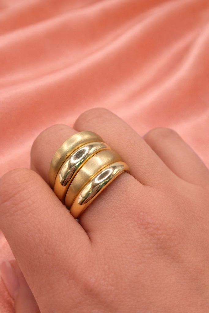 10KT MODERN GEOMETRIC RING Size 7 Weight 4.5GR
