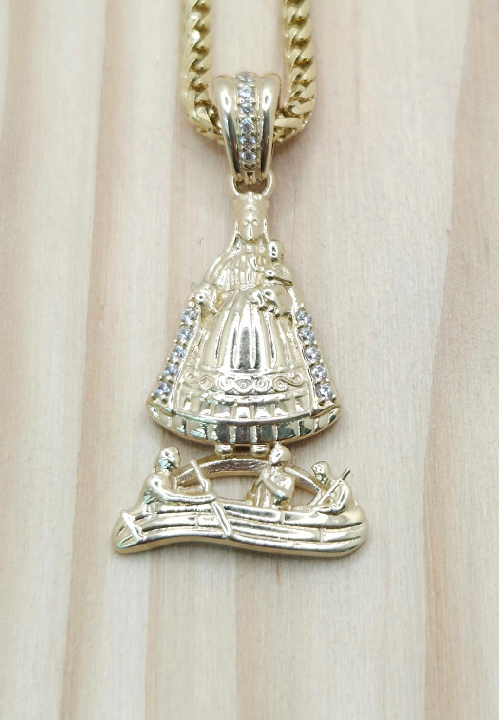 14KT CZ DETAIL SMALL CARIDAD PENDANT Weight 2.3GR