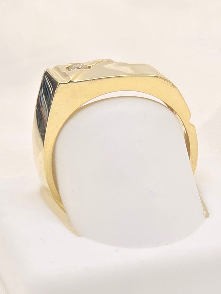 14KT Yellow Gold Men's Textured Band with Diamond Accent – Classic Vintage Design Size 9.5 Weight 7.6 GRS