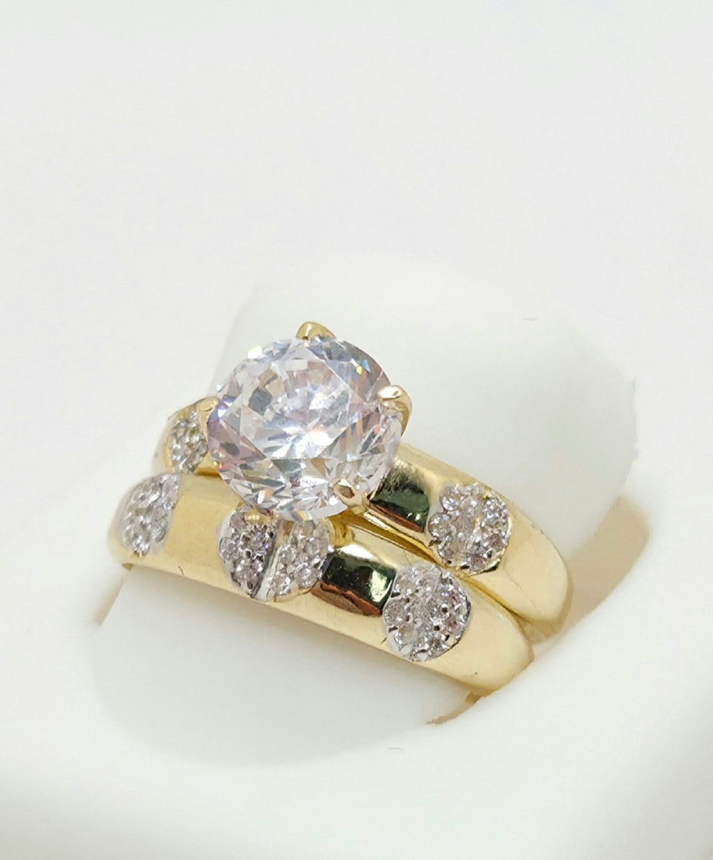 14KT CZ DELICATE ENGAGEMENT WOMAN'S RING Size 7 Weight 3.2GR