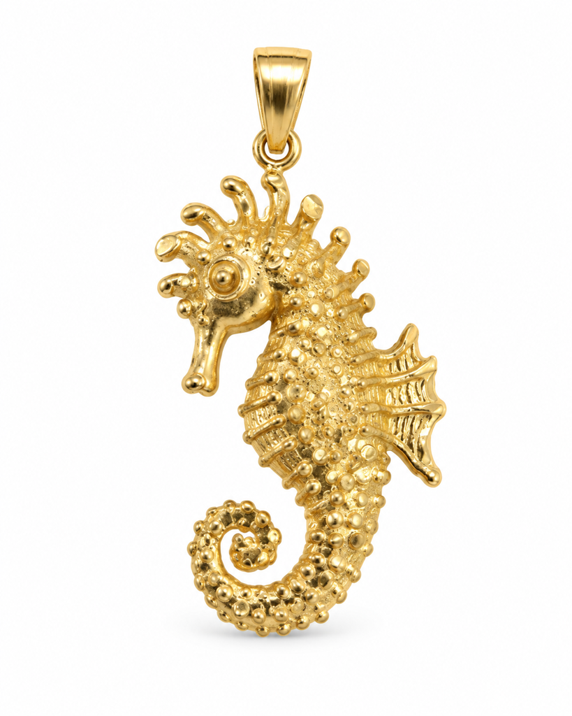 10KT GOLDEN SMALL NUGGETS DETAIL SEA HORSE PENDANT Weight 4GR