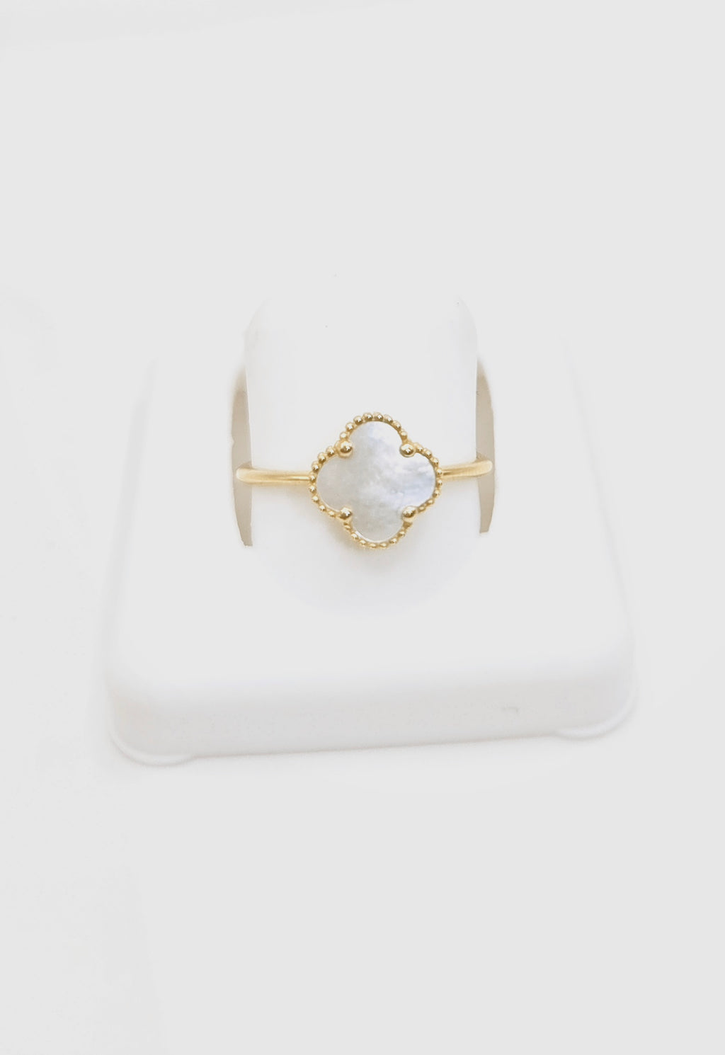 14KT FLOWER RING Size 6.5 & 7 Weigth 1.5GR