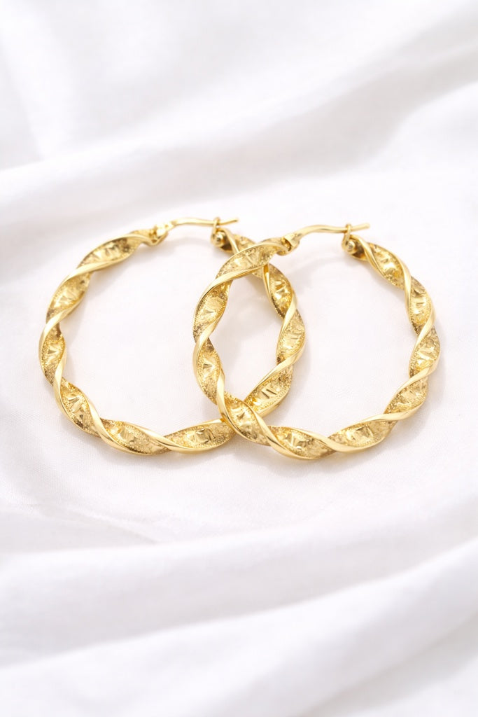 10KT GREEK DESIGN CROOKED EARRINGS Size 3 Weigth 2.5GR