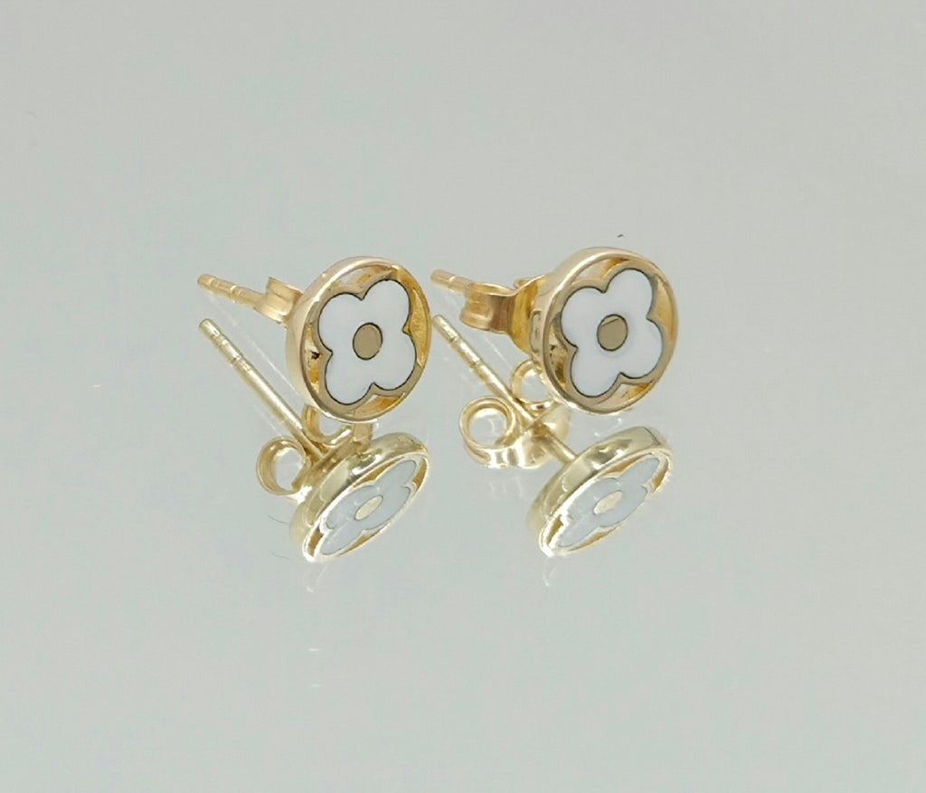 14KT SMALL ROUND WHITE CLOVER INSIDE EARRING Weight 1.2GR