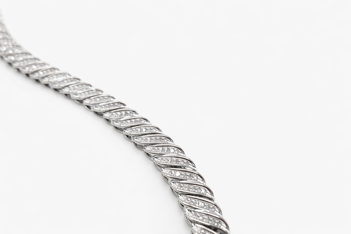 10KT WHITE GOLD WAVES SEA DESIGN DIAMOND BRACELET Size 7INCH Weight 12.5GR
