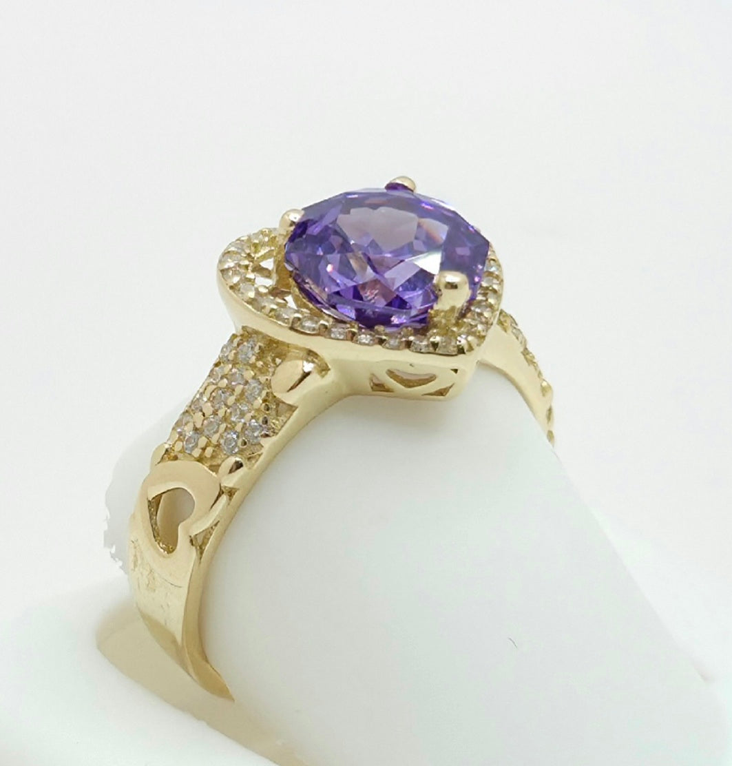 14KT PURPLE STONE HEART RING Size 7 Weight 3.2GR
