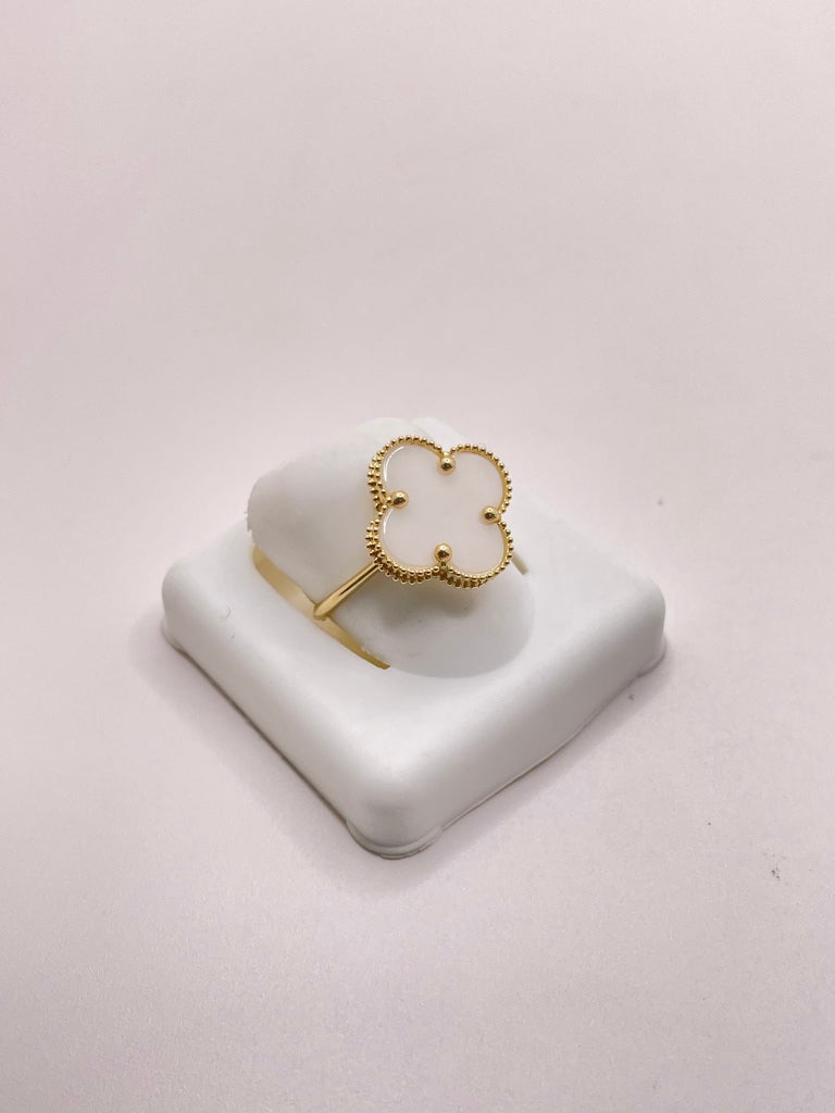 14KT FLOWER RING Size 7.5 Weigth 2.65GR